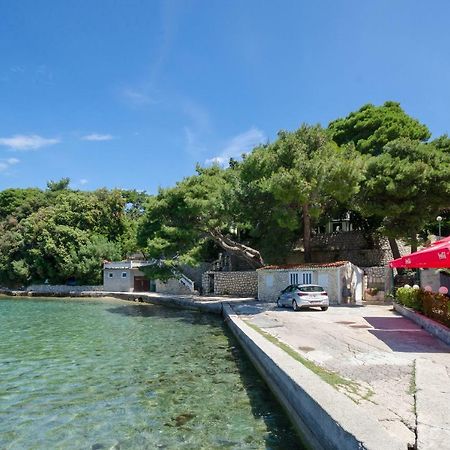 Apartments By The Sea In Lopar Exterior photo